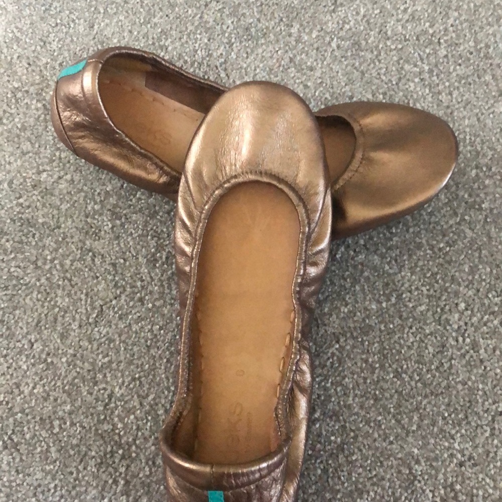 Like new tieks-bronze